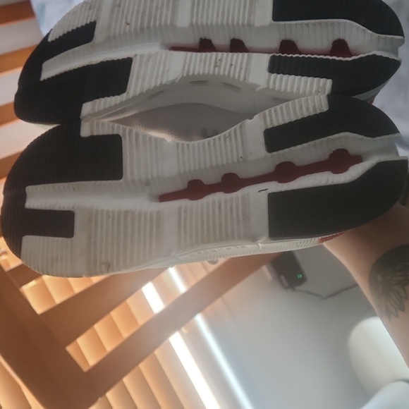 On Cloudnova Sneakers - Picture 7 of 7